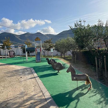 Appartement Standing 58M Plage A 3Mn En Voiture Rosas Exterior foto